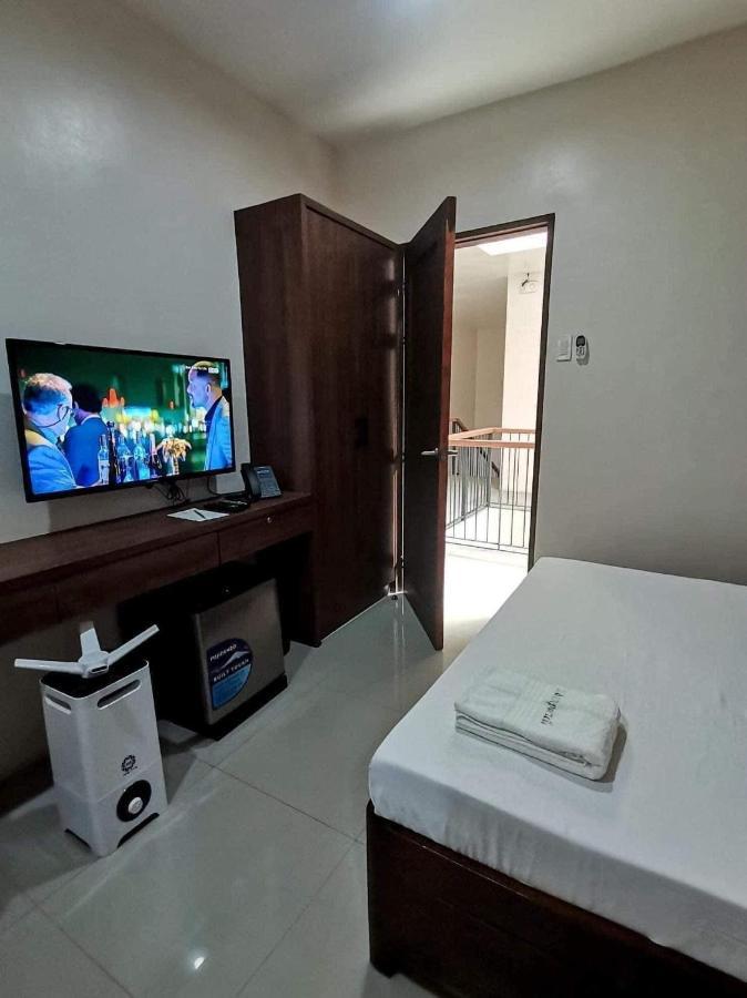 A&E Apartelle Баколод Екстериор снимка