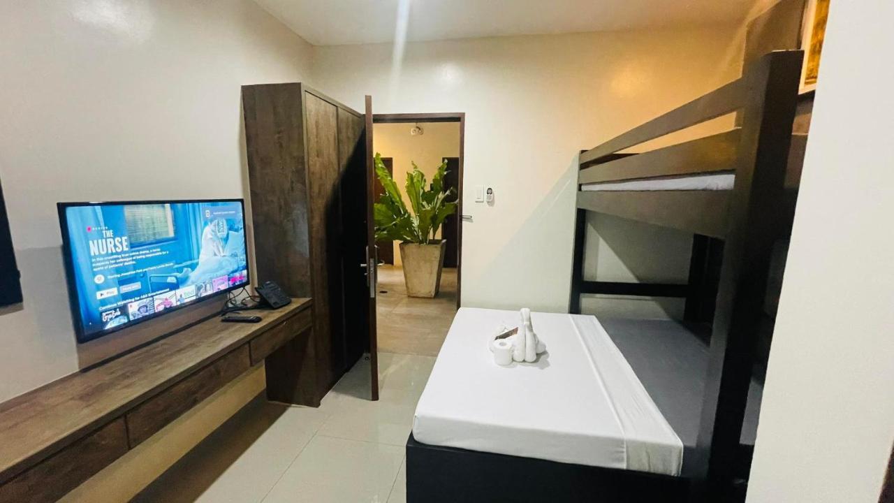A&E Apartelle Баколод Екстериор снимка