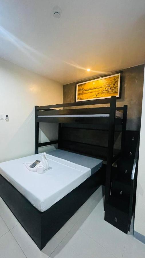 A&E Apartelle Баколод Екстериор снимка